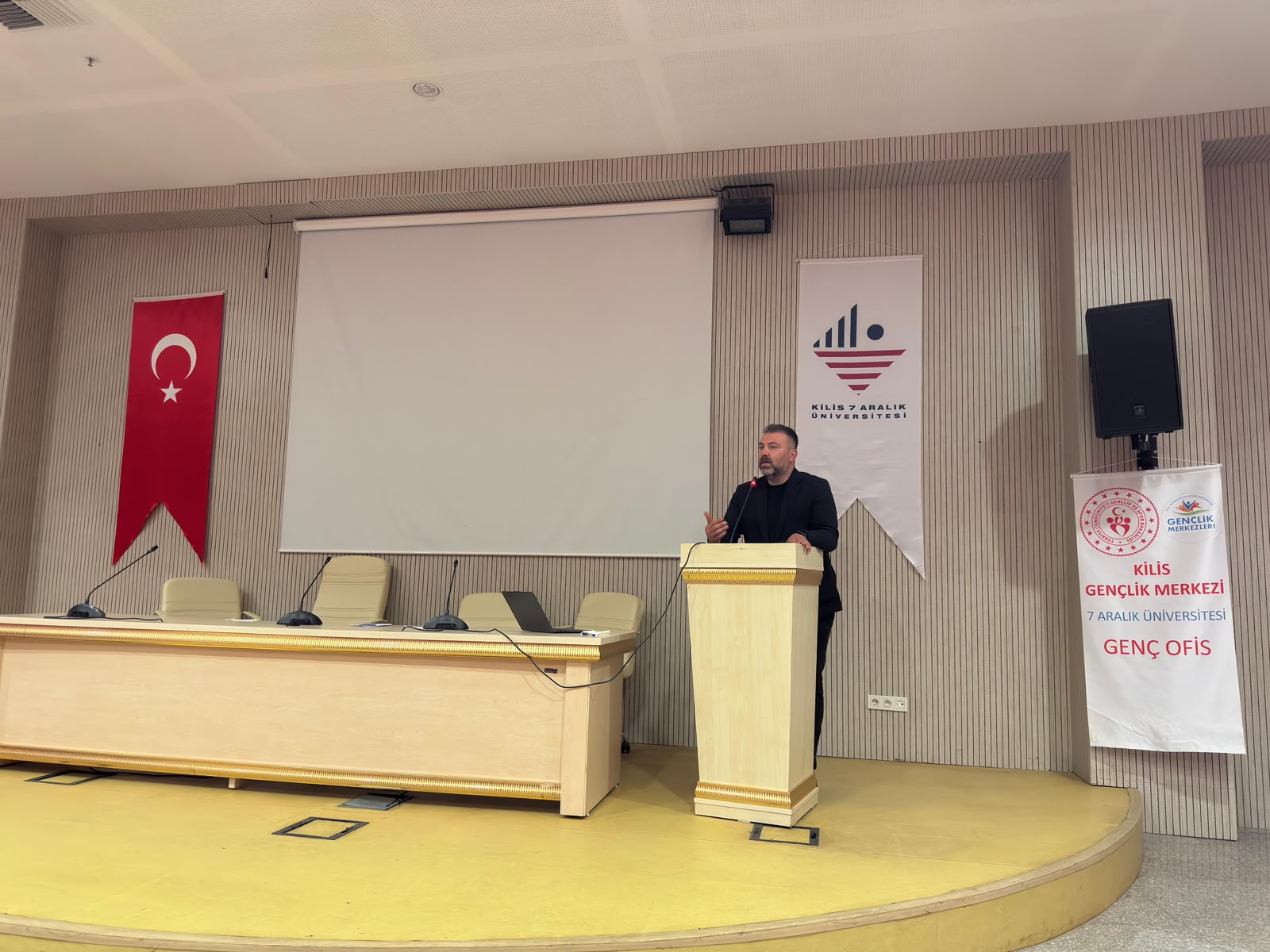 ÜNİDES Bilgilendirme ve Proje Yazım Teknikleri Eğitimi Gerçekleştirildi